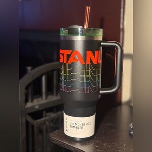 Stanley Reverb 40oz *RARE*